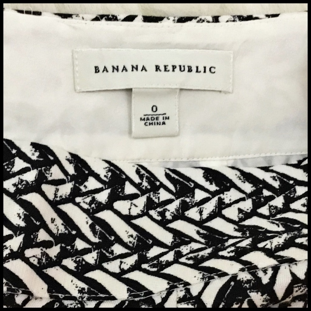 Banana Republic Linen Blend Pencil Skirt - Picture 2 of 7